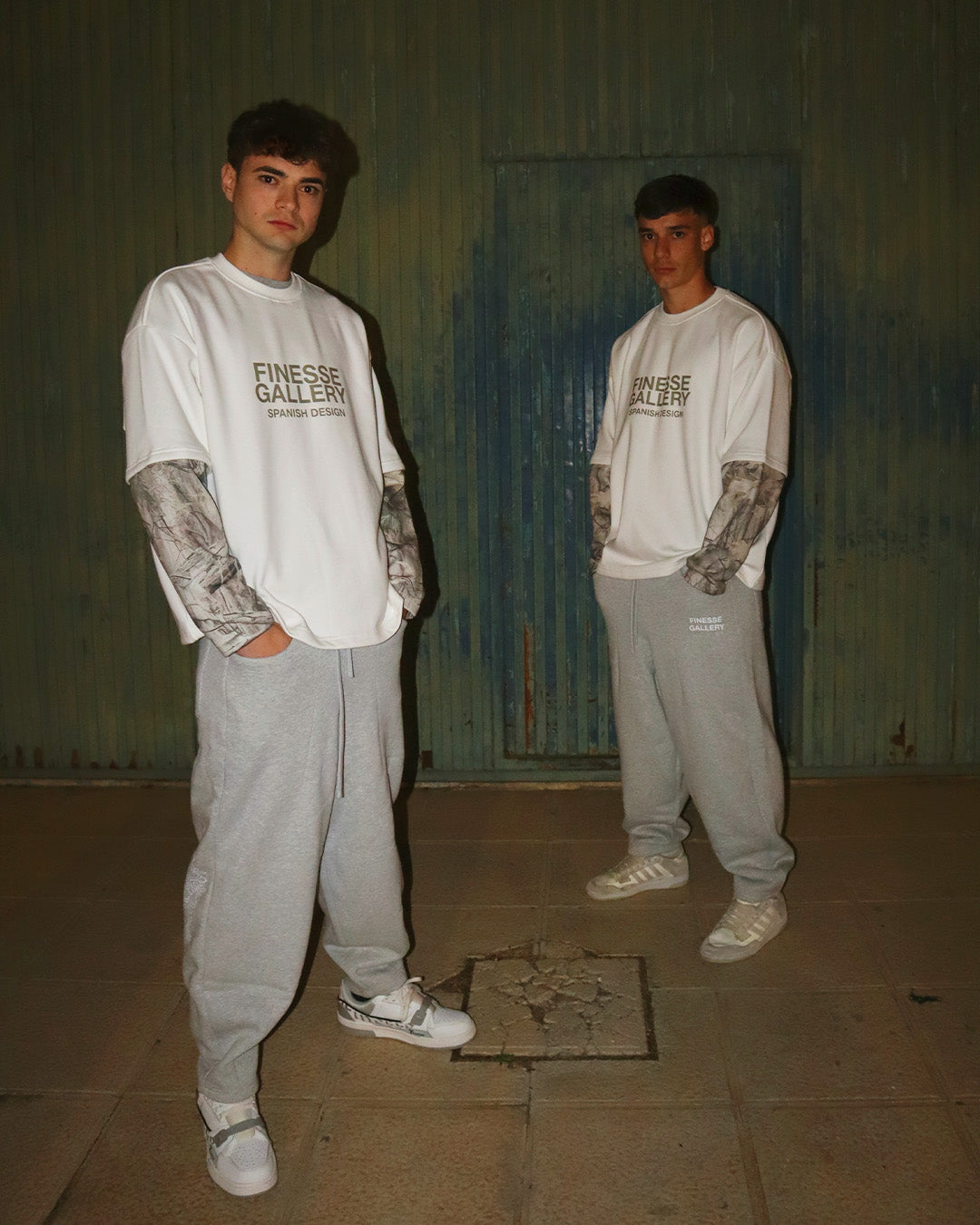 PANTALON BAGGY (GRIS)